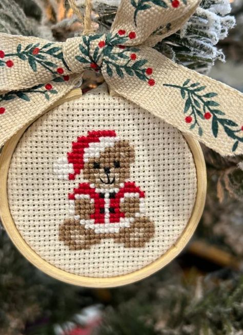 First Christmas Cross Stitch, Christmas Cross Stitch Ornaments, Cross Stitch Ornaments, Cross Stitch Christmas Cards, Stitch Ornaments, Cross Stitch Fruit, Xmas Cross Stitch, Cross Stitch Christmas Ornaments, Melty Beads