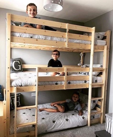 Tiny Bedroom With Bunk Beds, Bunk Beds In Tiny Room, Triple Bunk Beds For Small Room, Small Room 3 Beds Ideas, Triple Bunk Bedroom Ideas, Triple Bunk Bed Small Room, Three Bed Bunk Bed, Tri Bunk Beds Small Rooms, Three Beds Small Room