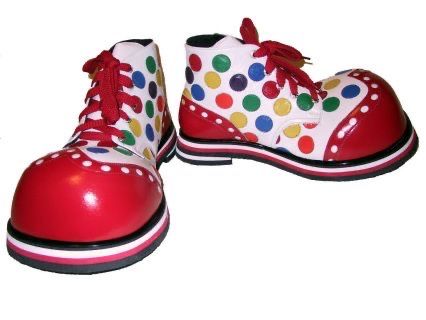 Professional Halloween Costumes, Shoes Costume, Clown Pics, Clown Clothes, Clown Shoes, Halloween Clown, Send In The Clowns, Vintage Clown, Halloween Supplies