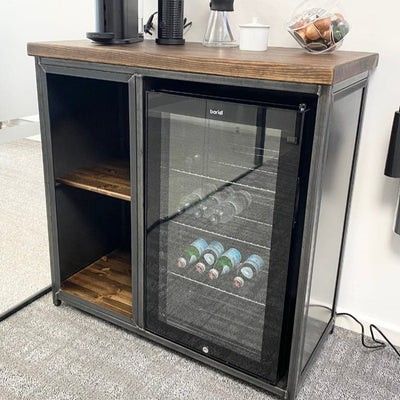 Koffie Stations, Coffee Station Cabinet, Beverage Cabinet, Bar Coffee Station, Industrial Home Bar, Solid Wood Countertops, Industrial Coffee Bar, Mesa Bar, Industrial Office Furniture