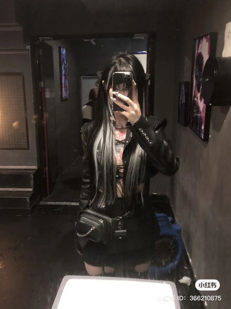 Korean Goth Fashion, Asian Goth, Goth Fits, Dark Princess, Black Goth, Dark Outfits, Emo Girls, Alt Fashion, Asian Outfits