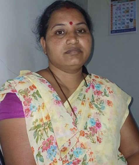 Full Time Maid In Nagpur Name - Sheela Profile I'd Pro-804892082912 Work - Maid, Cook, BabySitter, Working Hours - 8Hours Age - 38 Salary Expectation - 10000 Location - Narendra Nagar, Nagpur For Hiring Contact Orange Housekeeping - 9975476723 Indian Natural Beauty, Slick Hairstyles, Beautiful Women Over 40, Working Hours, Porto Portugal, India Beauty, Full Time, Natural Beauty, Motorcycles