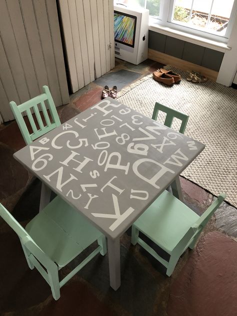 Kids Small Table And Chairs, Toddler Table And Chairs Diy, Kids Table And Chairs Makeover, Kids Table Redo, Kid Table And Chairs, Painted Kids Table, Aba Center, Diy Kids Art Table, Redo Dresser