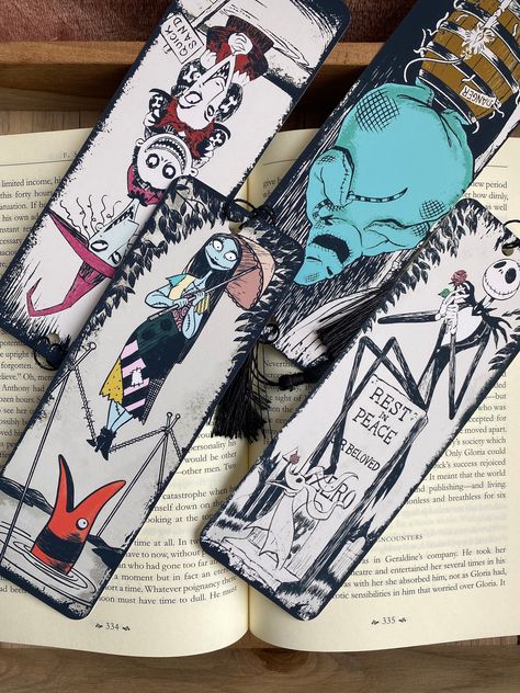 Excited to share the latest addition to my #etsy shop: Bookmark spooky portraits - handmade - for books & Halloween lovers https://etsy.me/3U4V4MX #disneybookmark #hauntedmansion #nightmarebeforechristmas #jackandsally Spooky Portraits, Bookmark Ideas Halloween, October Bookmarks, Disney Bookmarks, Bookmark Halloween, Bookmarks Halloween, Horror Bookmarks, Books Halloween, Christmas Bookmarks