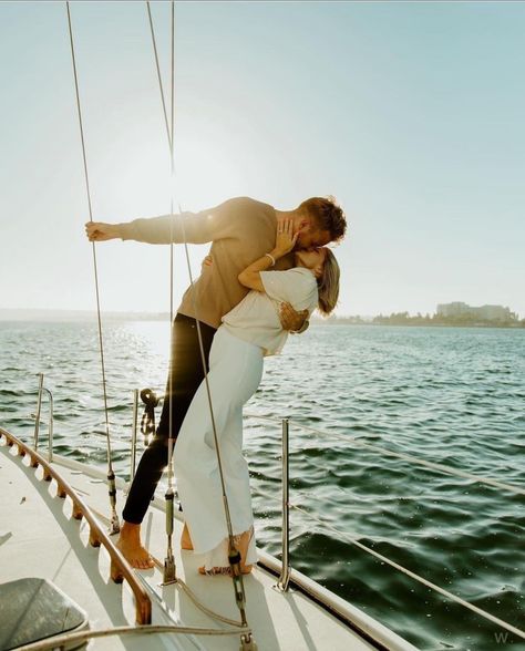 Boat Engagement Photos, Engagement Photo Shoot Beach, Boat Photoshoot, Yacht Wedding, Boat Wedding, Engagement Pictures Poses, Engagement Inspo, Couple Photoshoot Poses, On A Boat