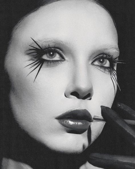 Black And White Editorial Makeup, German Expressionism Makeup, Black And White Makeup Photography, Experimental Portrait Photography, White Foundation Makeup, Makeup Model Photography, Cabaret Makeup, Photographic Makeup, Makeup Layout