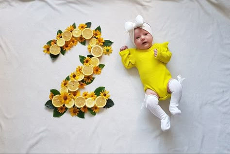 Fruit Milestone Pictures, Baby Birthday Month, Baby Christmas Photography, 2 Month Baby, Diy Newborn Photography, Mother Baby Photography, Baby Milestones Pictures, Monthly Baby Pictures, Monthly Pictures