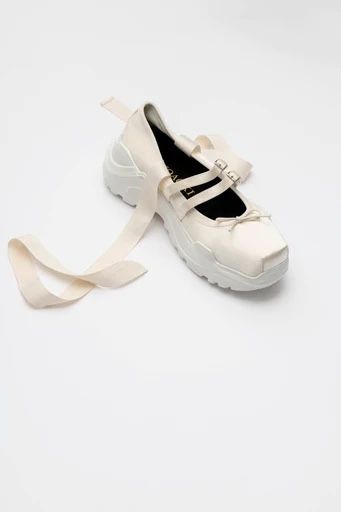 Akiko Aoki ballet sneakers Ballet Sneakers, Ballet Clothes, Shoe Wishlist, Aesthetic Shoes, Draped Fabric, Pretty Shoes, Toe Shoes, Outfits Aesthetic, Mary Jane Sneaker