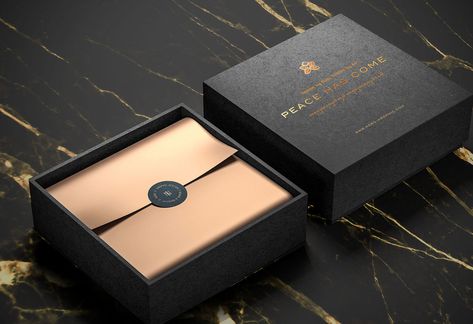 Jewelery Packing Idea, Ecommerce Packaging, Jewelry Packaging Design, Luxury Packaging Design, Packaging Ideas Business, Clothing Packaging, Branding Design Packaging, Gift Box Design, Box Packaging Design