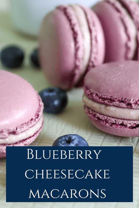 Blueberry Cheesecake Macarons, Blue Macarons Aesthetic, Sourdough Macarons, Macaroons For Beginners, Home Baking Ideas, Savory Macarons, Macaron Recipe Flavors, Recipe Macarons, Colourful Macarons