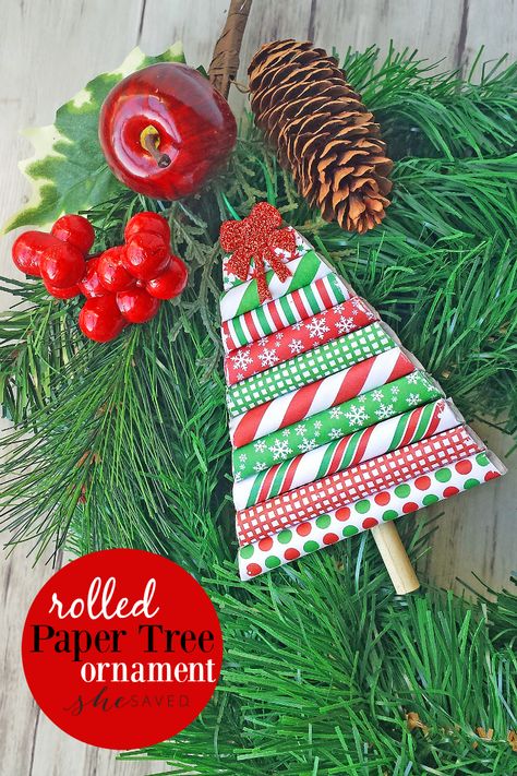 This Rolled Paper Tree Ornament craft is so easy and makes for a darling ornament or package topper! Paper Tree Ornaments, Tree Ornaments Ideas, Paper Christmas Tree Craft, Paper Ornaments Diy, Christmas Tree Craft, Simple Ornaments, Christmas Tree Lots, Ornament Craft, Christmas Origami