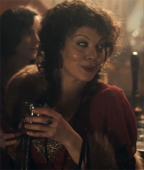 Polly Grey, Polly Gray, Helen Mccrory, Cillian Murphy Peaky Blinders, The Devils, Visual Media, English Actresses, Harry Potter Fan Art, Cillian Murphy