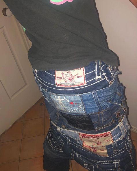 True Religion Aesthetic, Affliction Pants, True Religion Jeans Outfit, Y2k Streetwear Denim Pants, True Religion Outfits, Affliction Shirts 2000s, Christian Audigier Jeans, Baggy True Religion Jeans, True Religion Pants