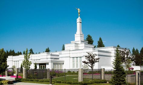 MormanTemple in Spokane. Hill Cumorah Pageant, Palmyra New York, Lds Temple Pictures, Sacred Groves, Mormon Temples, Lds Baptism, Temple Pictures, Church Pictures, Spokane Washington