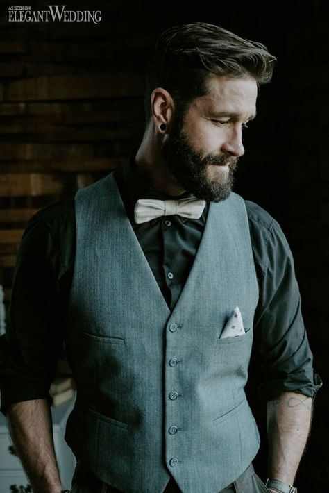 Alternative Groom Attire, Hipster Groom, Rustic Groomsmen Attire, Alternative Groom, Moody Winter Wedding, Boho Groom, Casual Groom Attire, Casual Grooms, Groom And Groomsmen Suits