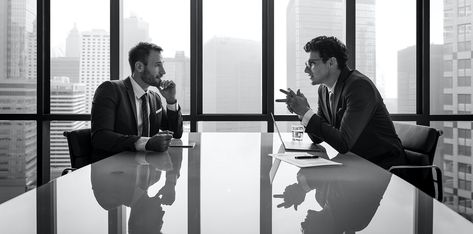 Business Meeting Aesthetic, Magical Lifestyle, Black And White Office, Business Portrait Photography, Business Conference, Business Pictures, Professional Work Outfit, Office Pictures, Corporate Image