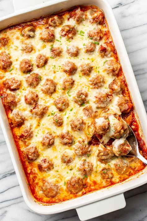 Cheesy Oven Baked Meatballs 12 Tomatoes, Meatball Subs For Party, Sloppy Joe Meatball Bake, Meatballs Casserole Easy, Meatball And Peppers, Cheesy Supper Ideas, Baked Meatballs With Mozzarella, Easy Meatball Dishes, Low Carb Meatball Casserole Frozen Meatballs