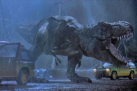 MOVIES LIE! T-Rex never lived in the Jurassic era! They evolved MILLIONS of years later during the Cretaceous. Jurassic Park T Rex, Giant Monster Movies, Jurassic Park 1993, Jurassic Park Movie, Jurrasic Park, Dinosaur Images, Michael Crichton, Jurassic World Dinosaurs, Giant Monsters