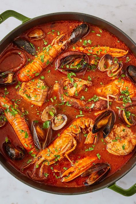 Tuscan Seafood, Tuscan Fish, Fish Soups, Italian Stew, Cultural Recipes, Italian Fish, Seafood Stew Recipes, Fish Stew Recipes, Octopus Recipes