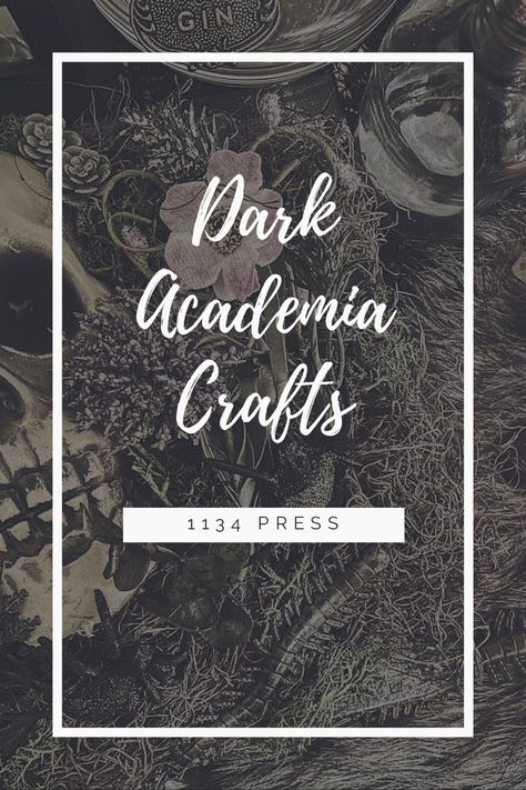 Dark Academia Room Ideas Aesthetic, Dark Academia Crafts Diy, Dark Academia Diy Crafts, Diy Dark Academia Decor, Dark Academia Christmas Aesthetic, Dark Academia Crafts, Celestial Diy, Christmas Academia, Dark Academia Diy