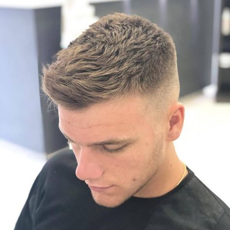 Crew Cut Haircut, Mid Fade Haircut, Men Fade Haircut Short, Short Hair With Beard, Haircut Selfie, Short Fade Haircut, Photo Hijab, Mens Hairstyles With Beard, Gents Hair Style