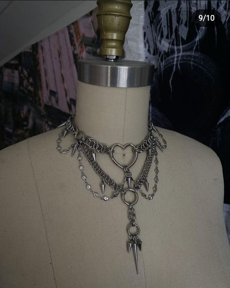 Gothic Chain Necklace, Alt Chain Necklace, Visual Kei Jewelry, Gothic Jewelry Aesthetic, Grunge Necklaces, Chain Mail Earrings, Grunge Chokers, Alt Jewelry, Chainmaille Jewelry Patterns