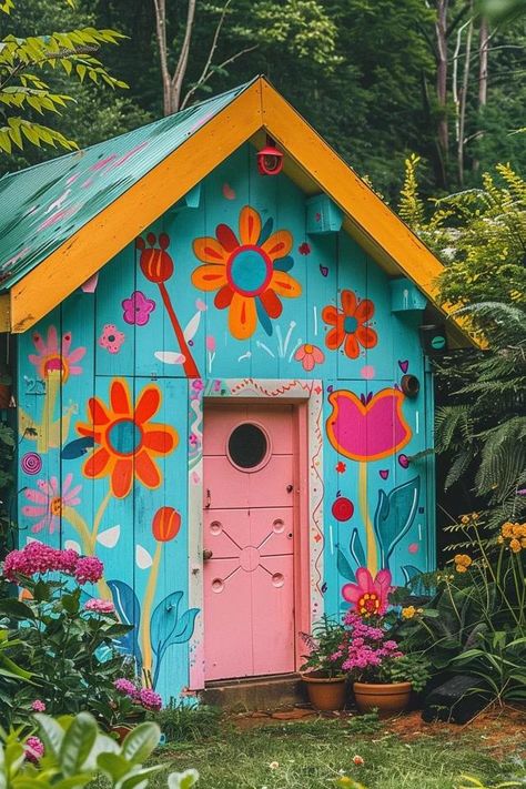 Creative Playhouse Painting Ideas for Kids Spray Paint Playhouse, Playhouse Outdoor Decor, Play House Interior Ideas Kids, Decorate Playhouse, Interior Playhouse Ideas, Outdoor Playhouse Interior Ideas, Playhouse Paint Ideas, Toddler Outdoor Playhouse, Willow Playhouse