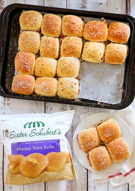 #AD I’m sharing a delicious make-ahead Pull Apart Pizza Rolls recipe grab-and-go lunch. Quick and easy to prep in advance with @sisterschuberts® Dinner Yeast Rolls from my @Walmart’s freezer section, you can grab what you need for lunches throughout the week. Sister Schubert’s® Dinner Yeast Rolls' real homemade taste everyday helps me balance quality with time-saving convenience. Click or visit FabEveryday.com to learn more and get the recipe. #MyFavoriteRolls #SistersWalmart #SisterSchuberts Sister Schubert Rolls Sandwiches, Recipes With Sister Schubert Rolls, Sister Shuberts Rolls Recipes, Sister Schubert Rolls, Sister Schubert Rolls Recipe, Sister Schubert, Pull Apart Pizza, Pizza Roll Recipe, Rolled Sandwiches