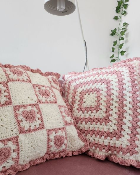 Heart granny square pillow 🩷◻️ and another pillow done!!! ✨️ . . . My cats are photobombing 90% of my photos 😿🫶 . . . . . #crochetpillow #handmadepillow #crochetdecor #pinkandwhite #crochetlove #crochetaddict #crochetdesign #crochetinspiration #crochetcreations #crochetartist #crochetproject #crochetpattern #crochetlife #crochetlovers #crochetfun #crochetcraft #crochetart #crochetcommunity #crochettherapy #crochetobsessed #pink #white #crochet #pillow #handmade #pillowcase #pinkandwhite Thick Granny Square, Crochet Pillow Granny Square, Granny Square Pillow Case, Crochet Granny Square Pillow, Pillowcase Crochet, Crochet Pillow Covers, Crochet Heart Pillow, Crochet Pillowcase, Crochet Pillow Case