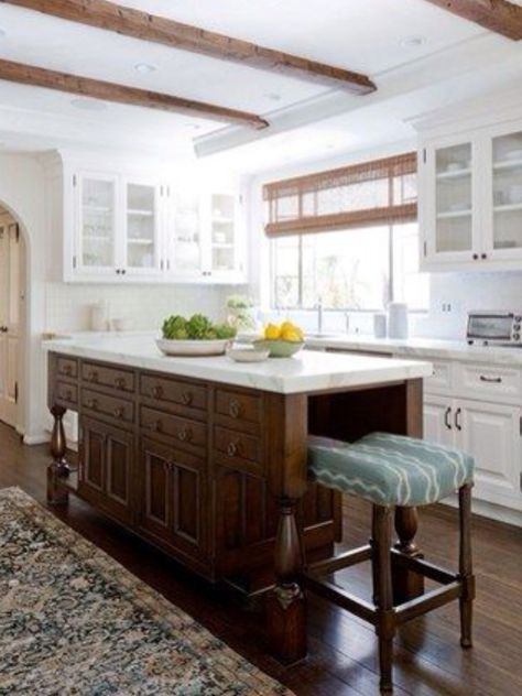 Narrow Kitchen Island, Modern Spanish Kitchen Spanish Kitchen Decor, Galley Kitchen Renovation, Kitchen Interior Modern, Spanish Style Kitchen, Boho Glam Home, Spanish Kitchen, Spanish Revival Home, Colonial Kitchen, Mediterranean Home Decor