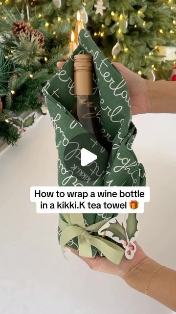 Chantel Mila Ibbotson on Instagram: "Sustainable wrapping for wine bottle gifts 🎁 kikki.K’s new tea towels are the perfect size to wrap wine beautifully and without the paper waste 😍 Save this one for your Christmas wrapping! Will you try this simple fold? @kikki.k #christmas #christmasdecor #christmasmood #giftwrapping #giftwrap #giftwrappingideas #giftwrappinghacks #tipsandtricks" Tea Towel Ideas Christmas Gifts, Wine Bottle Gifts, Chantel Mila, Sustainable Wrapping, Wine Bottles Gift Wrap, Bottle Gift Wrapping, Wrapped Wine Bottles, Tea Towel Gift, Wine Bottle Gift