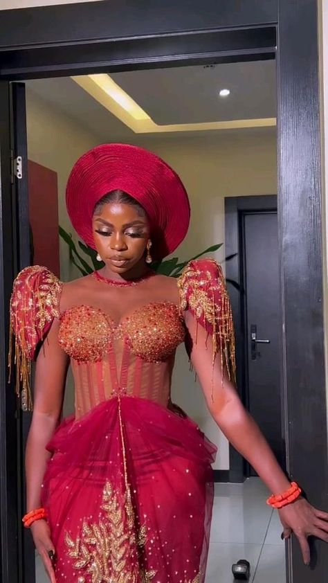 Igbo Bride, Lace Dress Classy, African Bridal Dress, African Traditional Wedding Dress, Nigerian Lace Styles Dress, Nigerian Lace Styles, Nigerian Bride, African Lace Styles, Traditional Wedding Attire