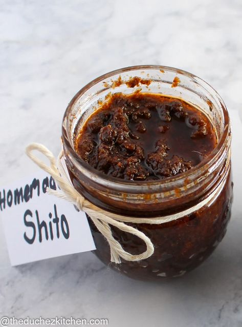 Shito Sauce, African Recipe, Black Pepper Sauce, Ghana Food, Gluten Free Chili, Peanut Brittle, Eat To Live, Pepper Sauce, African Food