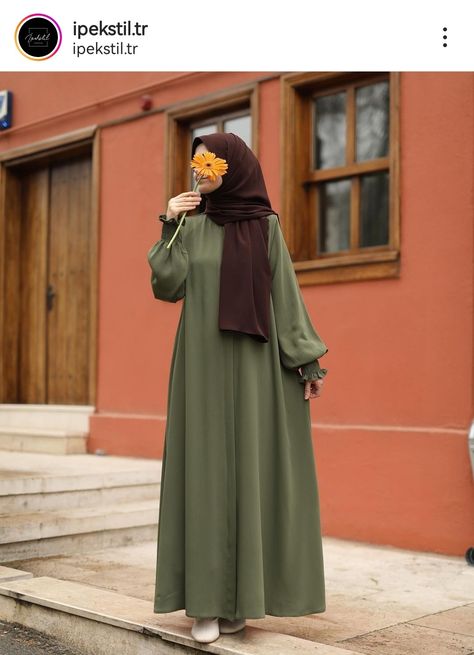 Colour Combinations Fashion, Bridal Dress Fashion, Elegant Dresses For Women, Abayas Fashion, Colour Combinations, Elegant Dresses, Different Types, Color Matching, Color Combinations