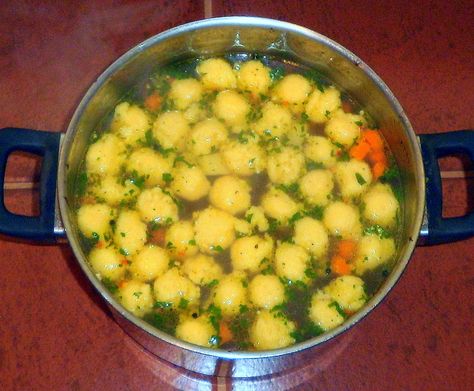 Around the World - in favorite recipes: Chicken Soup With Semolina Dumplings Semolina Dumplings, Bavarian Recipes, Slovak Recipes, Dumpling Soup, Soup Ingredients, Favorite Recipes Chicken, Dumplings For Soup, Cooking Soup, Chicken Pieces