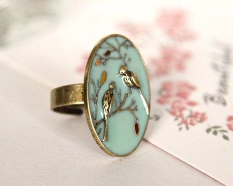 Bijoux Art Deco, Bird Ring, Bijoux Art Nouveau, Vintage Bird, Ring Emerald, Emerald Gemstone, Magpie, Jewelry Inspo, Pretty Jewellery