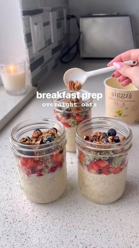 Overnight Oats Recipe Easy, Best Overnight Oats Recipe, Oat Recipes Healthy, Crescent Recipes, Overnight Oats Recipe Healthy, Breakfast Prep, Overnight Oats Healthy, Resep Diet, Mason Jar Meals