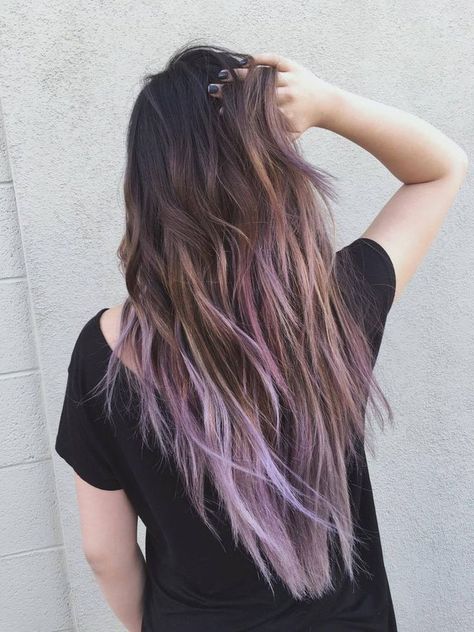 Lilac Balayage, Hair Color Ash, Brown Ombre Hair Color, Purple Balayage, Curly Hair Trends, Brown Ombre Hair, Ash Hair Color, Purple Highlights, Lilac Hair