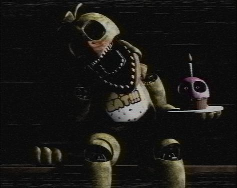 chicken.vhs - fivenightsatfreddys Chica The Chicken Fnaf, Scary Fnaf Images, Fnaf Horror Art, Fnaf Vhs Tapes, Creepy Fnaf, Fnaf Widgets, Fnaf Scary, Fnaf Creepy, Scary Fnaf