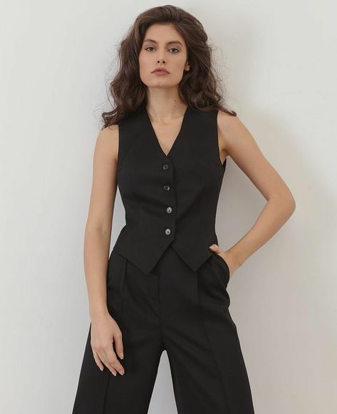 Women Waistcoat Outfit, Waistcoat Outfit Women, Suit Vest Outfits, Vest Outfit Women, Suit Vest Women, Waistcoat Outfit, Women Waistcoat, Vest Outfits For Women, Waistcoat Woman