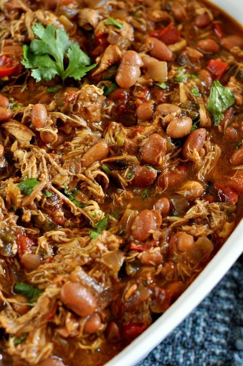 This hearty chicken and bean stew simmers all day in the slow cooker and gets a ton of flavor from jarred salsa. Chicken And Beans Recipe, Best Chicken Taco Recipe, Chicken Rice Beans, Tacos Crockpot, Chicken And Beans, Crockpot Chicken Tacos Recipes, Crockpot Fajitas, Homemade Chili Seasoning, Healthy Taco Recipes