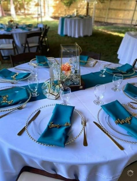 Teal Blue Wedding Table Setting, Dark Teal Wedding Table Setting, Teal And Gold Flowers, Teal And Copper Wedding Decorations, Teal Table Decorations, Teal Wedding Centerpieces, Teal Wedding Ideas, Dark Teal Wedding, Purple And Teal Wedding