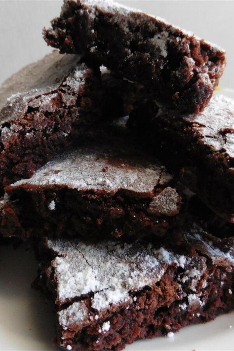 Chewy Brownie Recipe, Guinness Brownies, Cicis Pizza, Chewy Brownies Recipe, Best Brownie Recipe, Chewy Brownies, Best Brownies, Brownie Recipe, Her Campus