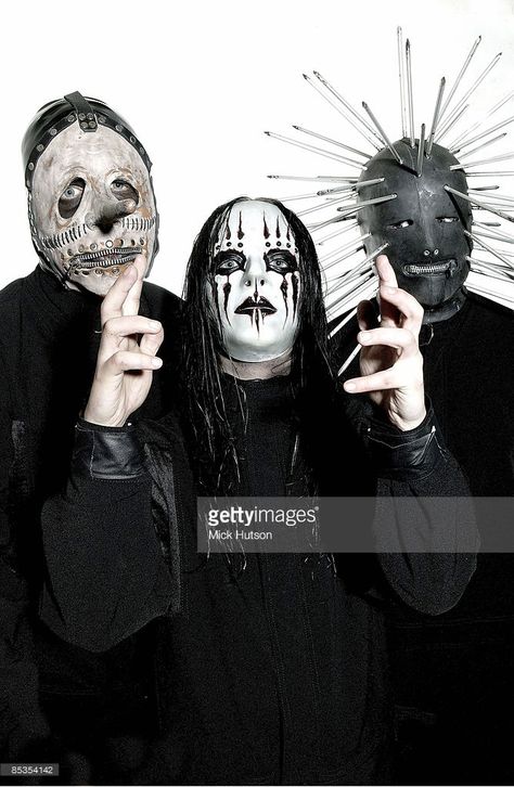 Slipknot Low Quality, Slipknot Funny Photos, Cursed Slipknot Images, Slipknot Cutecore, Slipknot Funny Pictures, Vermillion Slipknot, Slipknot Funny, Slipknot Aesthetic, Funny Slipknot