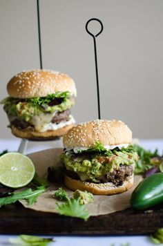 Gourmet Hamburgers, Guacamole Burger, Burger Bites, Spicy Guacamole, Gourmet Burger, Best Burgers, Gourmet Burgers, Beef Patty, Beef Burgers