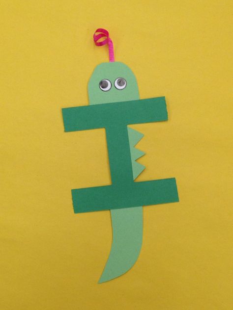 I is for iguana letter craft Iguana Craft, I Is For Iguana, Letter I Activities, Letter I Crafts, Preschool Letter Crafts, Alphabet Crafts Preschool, Abc Crafts, Alphabet Letter Crafts, Letter Craft