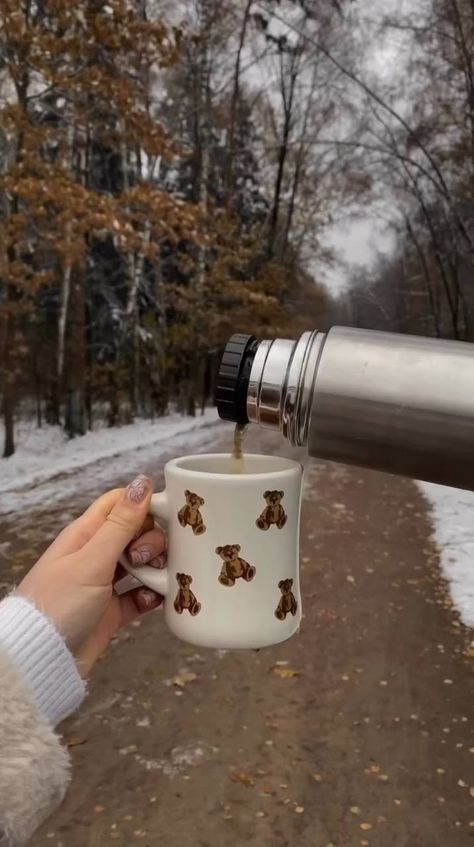 Psychology Wallpaper, Coffee Video, Cold Coffee Recipes, Lifestyle Content Creator, Coffee Shop Photography, Good Morning Coffee Gif, Fall Landscape Photography, Christmas Dreaming, Learn Photo Editing