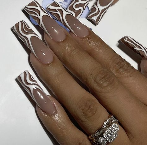 Brown Acrylic Nails Design Square, Brown Medium Nails Acrylic, Nails Acrylic Square Brown, Acrylic Nail Designs Brown And White, Medium Square Acrylic Nails Brown, Brown Swirls Acrylic Nails, Medium Length Nails Acrylic, Nails Acrylic Square, Medium Length Nails