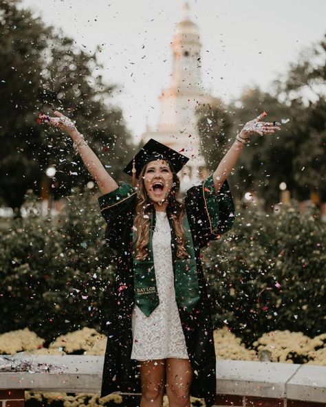 Confetti Senior Graduation Pictures Masters Graduation Pictures, Nursing School Graduation Pictures, Graduation Picture Ideas, Senior Graduation Pictures, College Grad Pictures, Grad Picture Ideas, Graduation Pic Ideas, Nursing Graduation Pictures, College Graduation Photoshoot