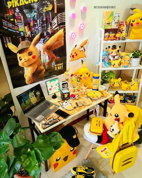 Pokemon Bedroom, Video Game Room Decor, Pokemon Room, Pokemon Merchandise, Gamer Setup, Pokemon Craft, Pokemon Backgrounds, Cute Pokemon Pictures, Flat Ideas